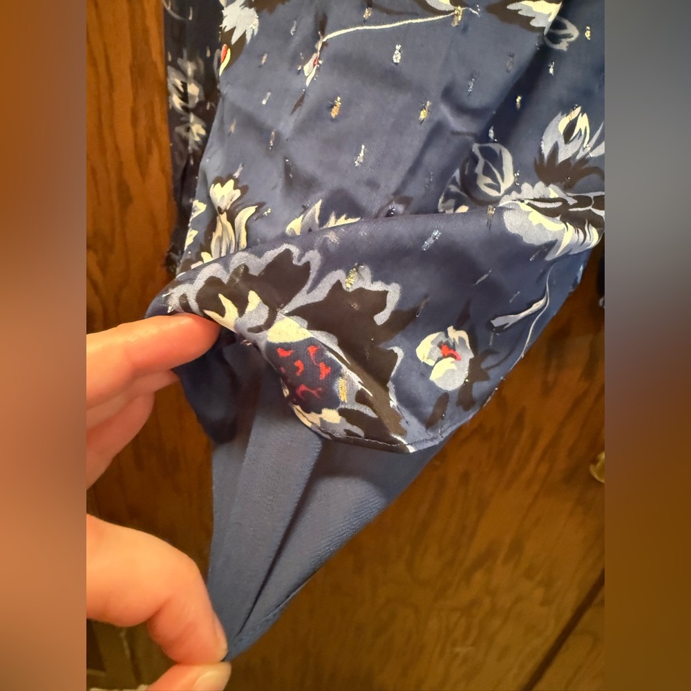 White House Black Market Sheer Blue Floral Blouse - Picture 11 of 11